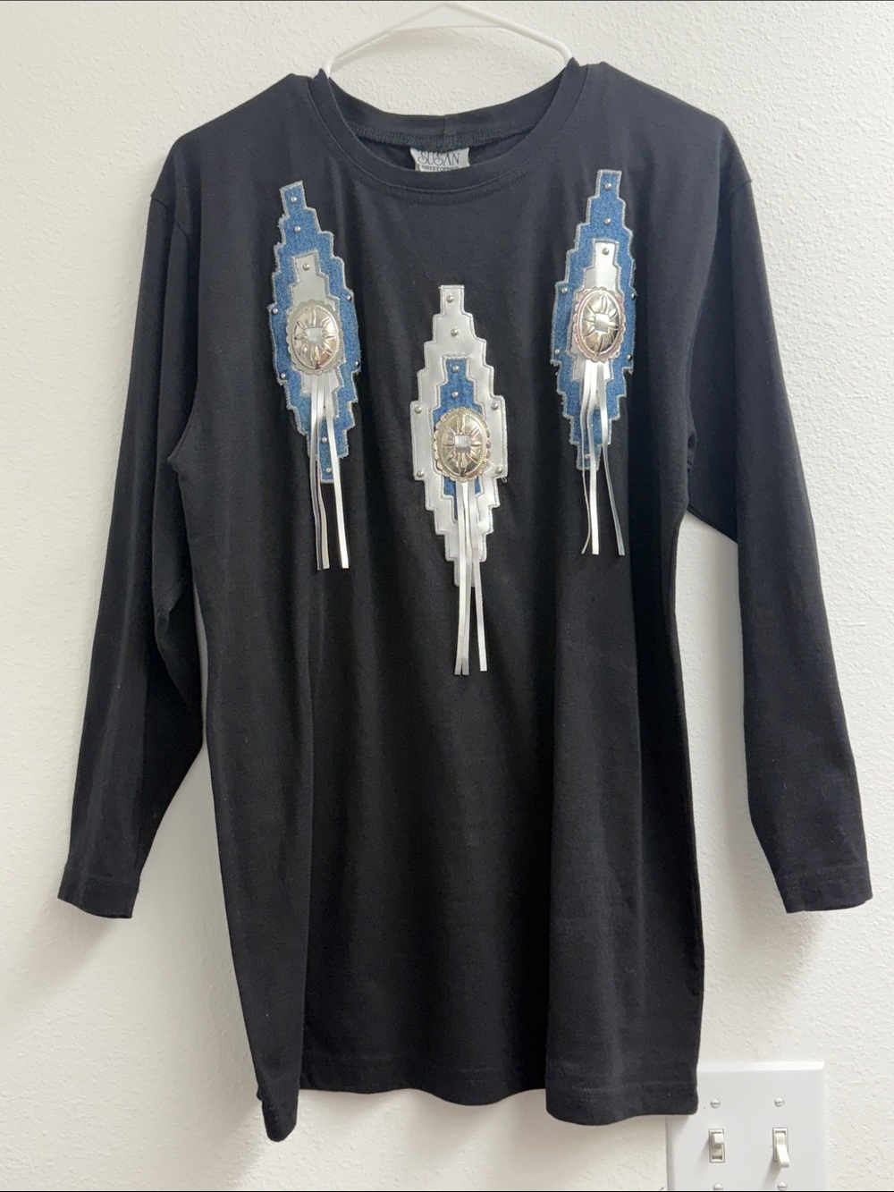 Vintage Black Long Sleeve oversized western T-shirt dress conchos size medium